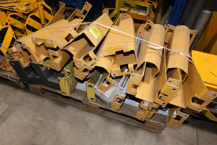 Konvolut Anfahrschutzecken ohne Palette